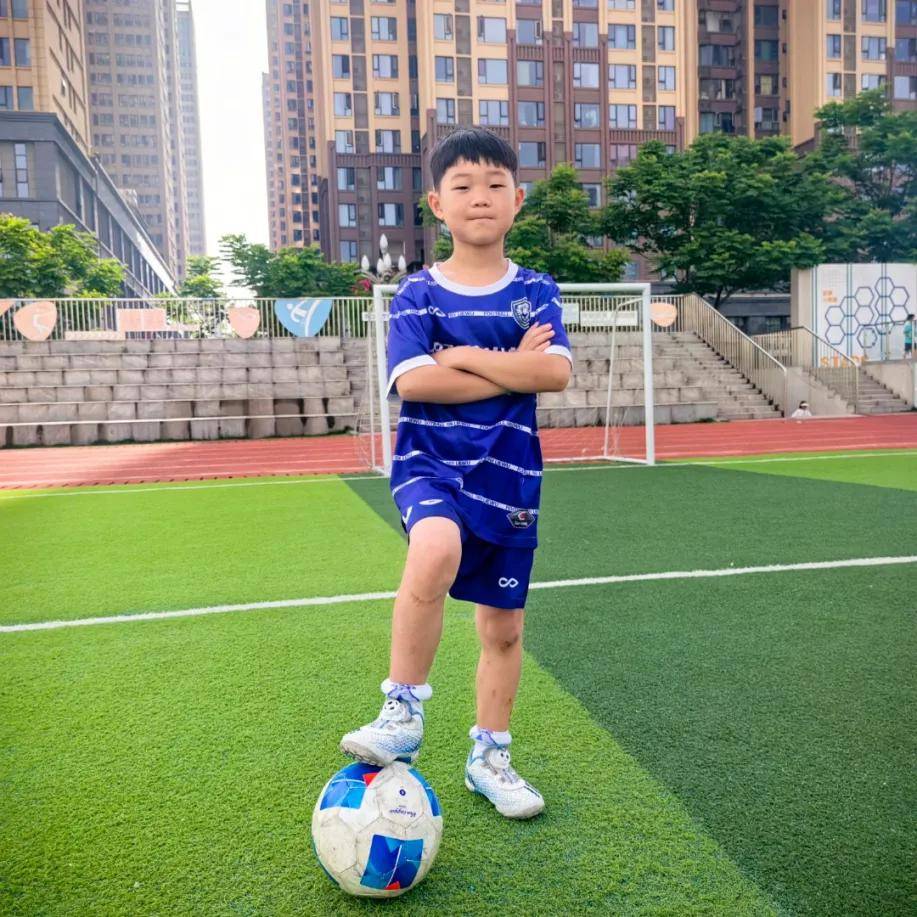 九游体育-包含Ming迎来二十赛季出色发挥，德国队观众热烈欢呼！观众掌声雷动的词条